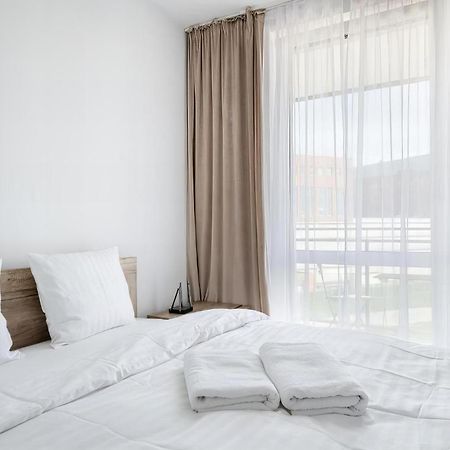 Mlambert - Aparthotel Warsawa Bagian luar foto