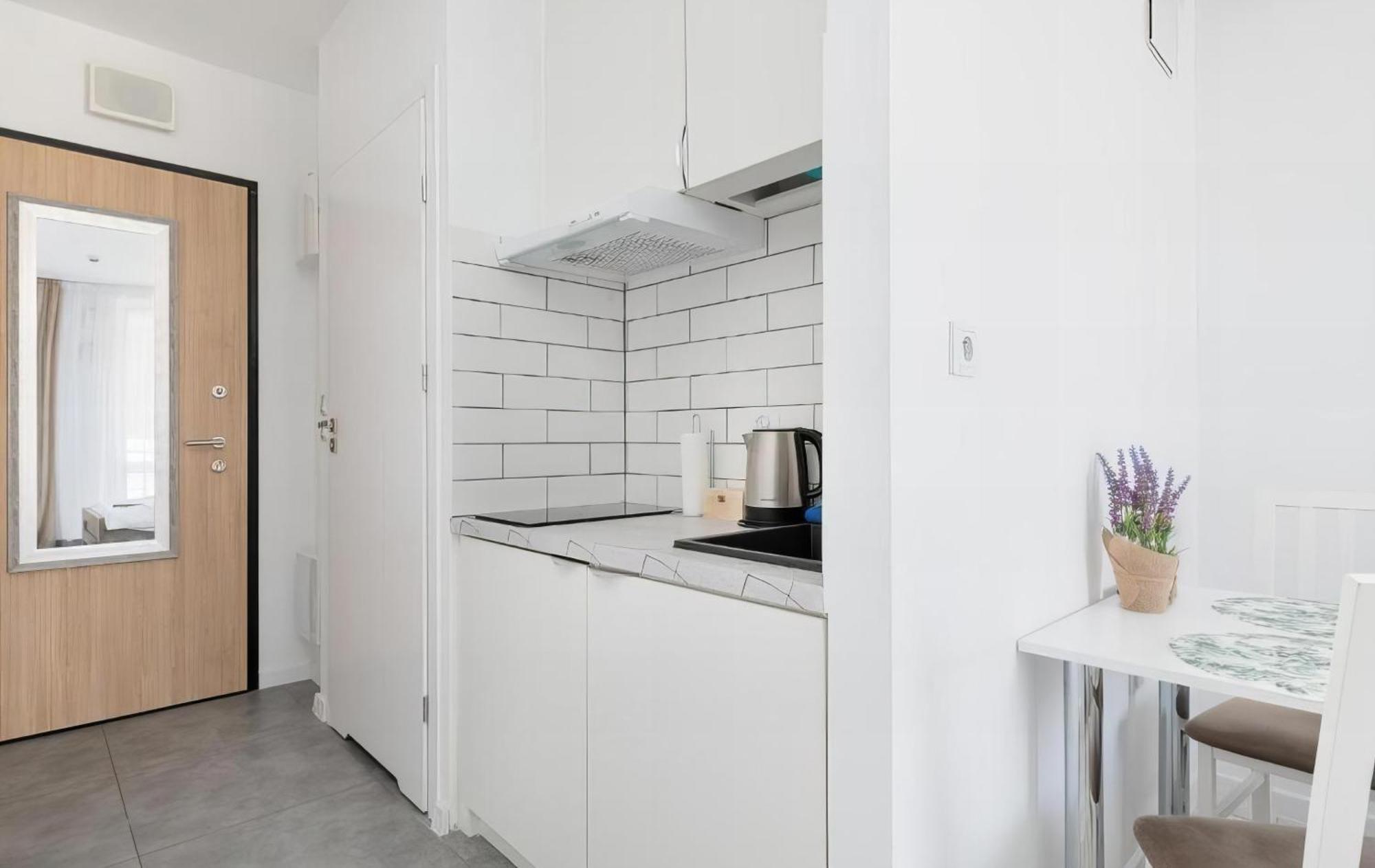 Mlambert - Aparthotel Warsawa Bagian luar foto